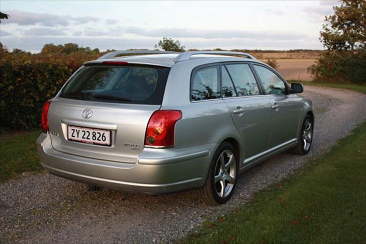 Toyota Avensis billede 7