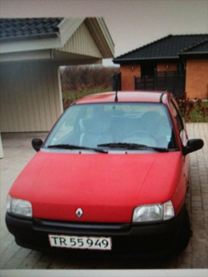 Renault clio 1.2 RL     "SOLGT" billede 4
