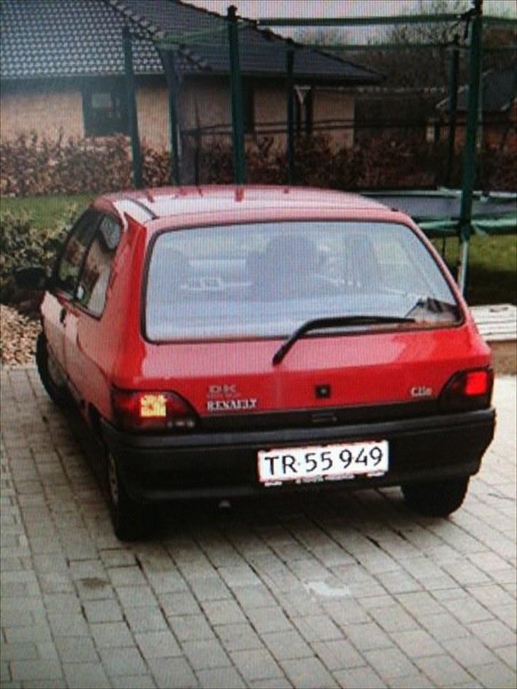 Renault clio 1.2 RL     "SOLGT" billede 5