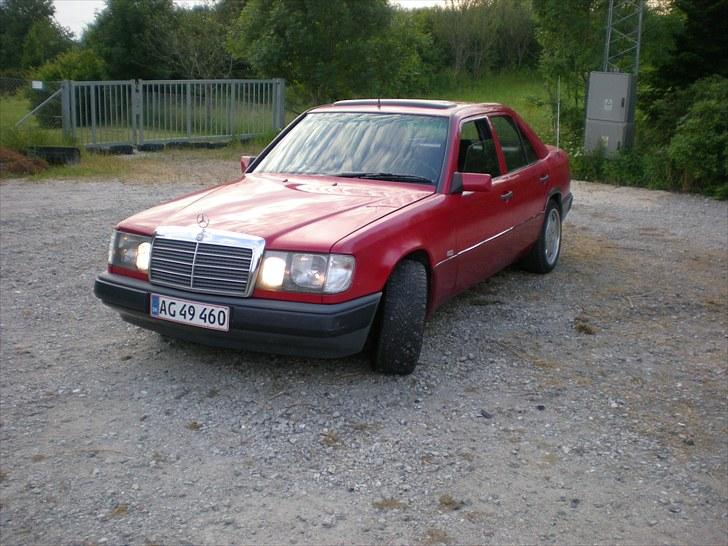 Mercedes Benz 124 300d billede 14