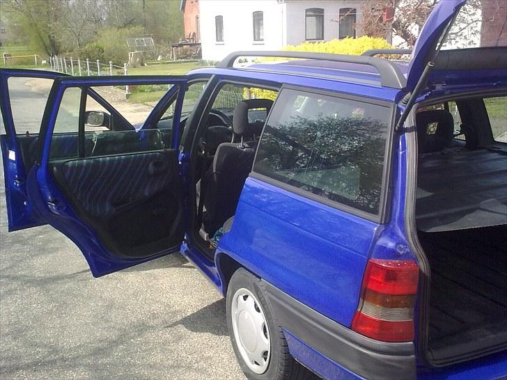 Opel Astra F Club Caravan - Sommer 2009 billede 5