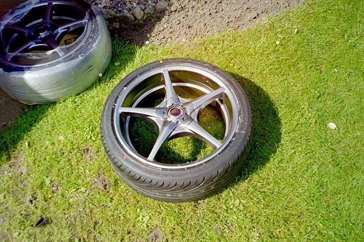 Toyota Corolla S-serie TIL SALG! - De nye sko - 17" billede 10