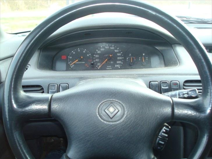 Mazda 626 2,5 v6 gt skrottet billede 11