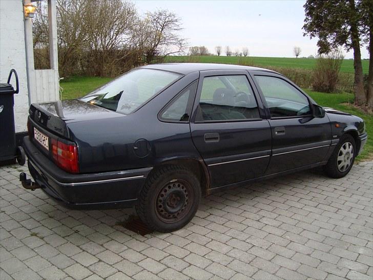 Opel Vectra A 2.0i CDX *SOLGT* billede 3