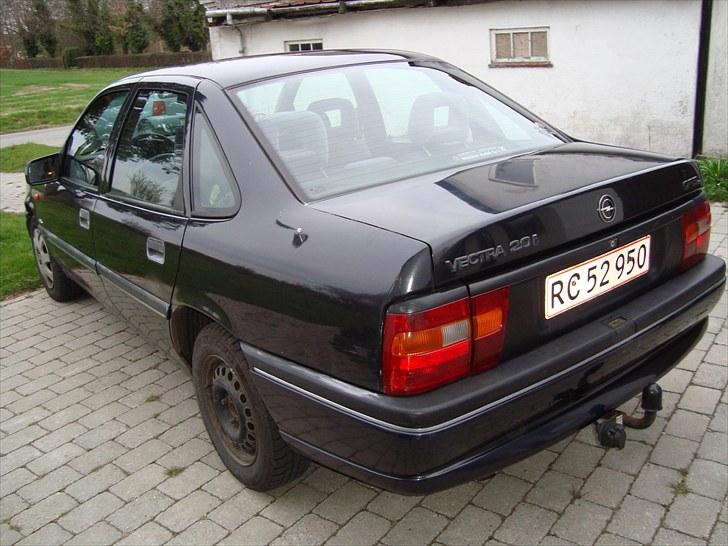 Opel Vectra A 2.0i CDX *SOLGT* billede 4