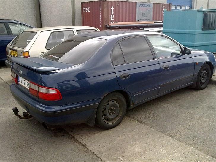 Toyota Carina E *SOLGT* billede 1