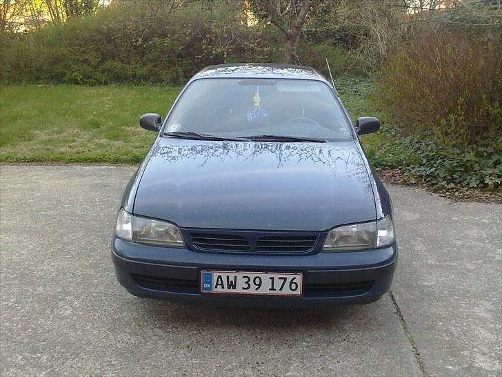 Toyota Carina E *SOLGT* billede 5