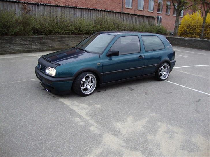 VW Golf lll TD SOLGT billede 2