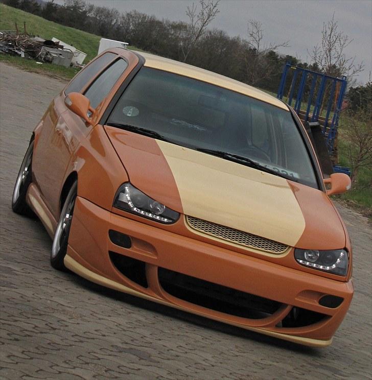 VW Golf 3 1.8 - Karamellen billede 1
