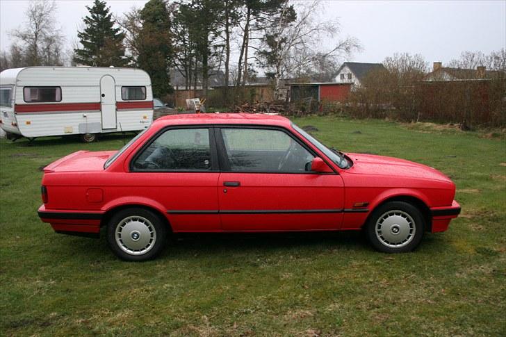 BMW E30 318iS billede 3