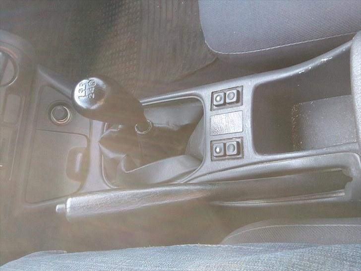 Toyota carina E BYTTET billede 5