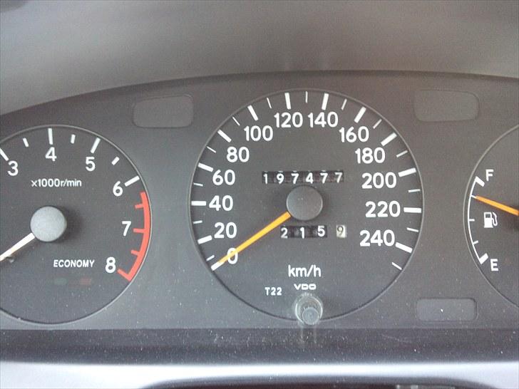 Toyota carina E BYTTET billede 9