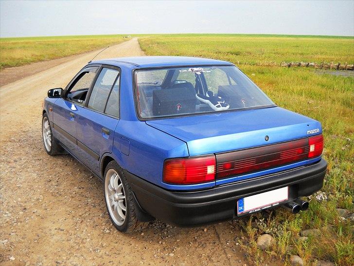 Mazda 323 1,6i bg (solgt) billede 10