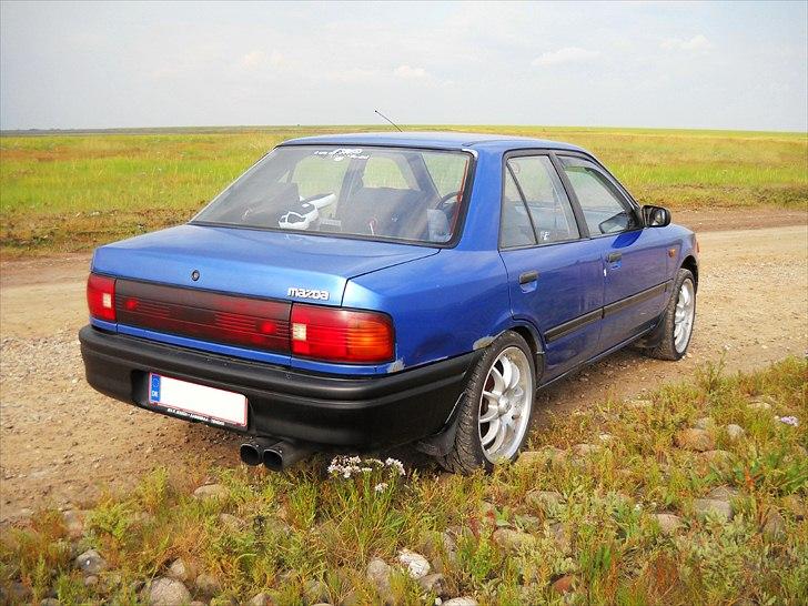 Mazda 323 1,6i bg (solgt) billede 11