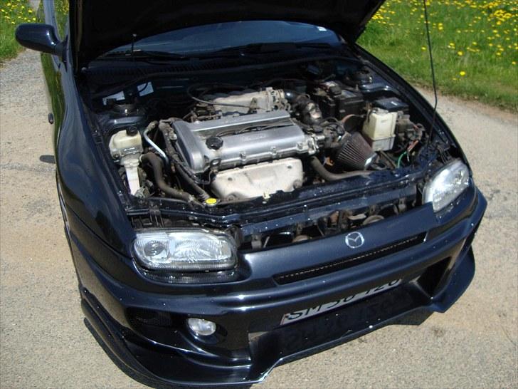 Mazda 323F BA 1,8L billede 5
