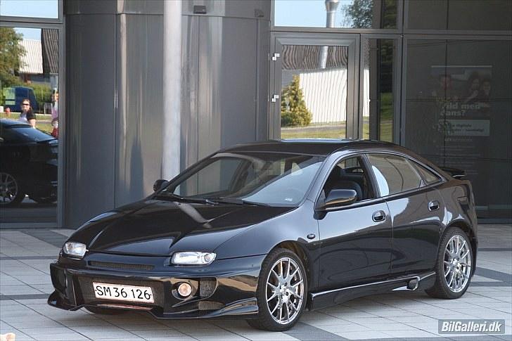 Mazda 323F BA 1,8L billede 3