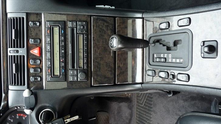 Mercedes Benz E300 TD Avantgarde SOLGT billede 12