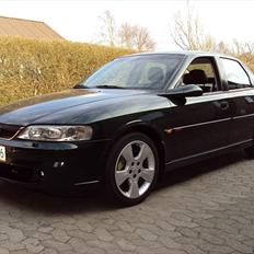 Opel VECTRA B  CDX-SPORT