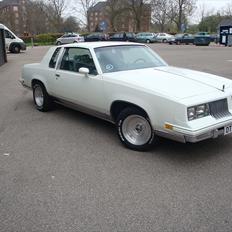 Oldsmobile Cutlass