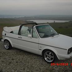 VW Golf 1 Cab Karmann solgt