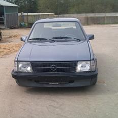 Opel Kadett D GTE 16v (SOLGT)