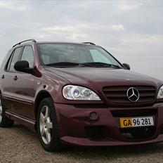 Mercedes Benz ml 230 