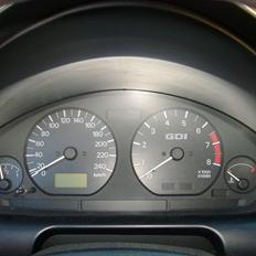 Mitsubishi Carisma 1,8 GDI