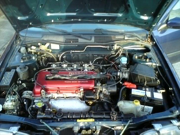 Nissan Primera 2.0SRi/GT (SOLGT) - Motorrummet da den blev købt billede 4