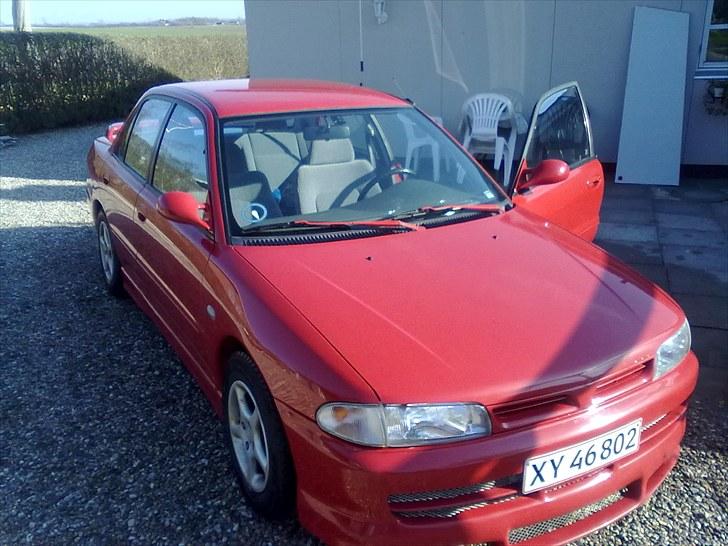 Mitsubishi Lancer 1,6 GXLi........ skrottet....... billede 12