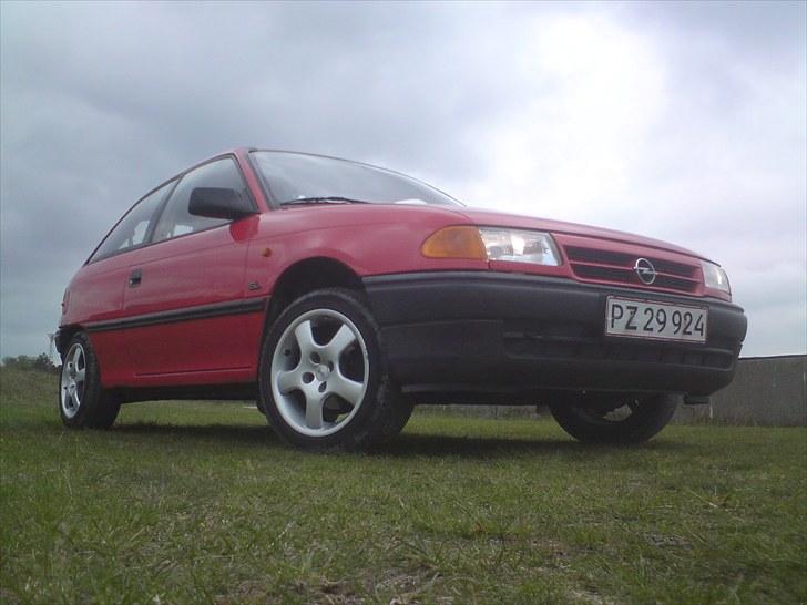 Opel Astra F  GL 1,6i [Tidl. bil] billede 4