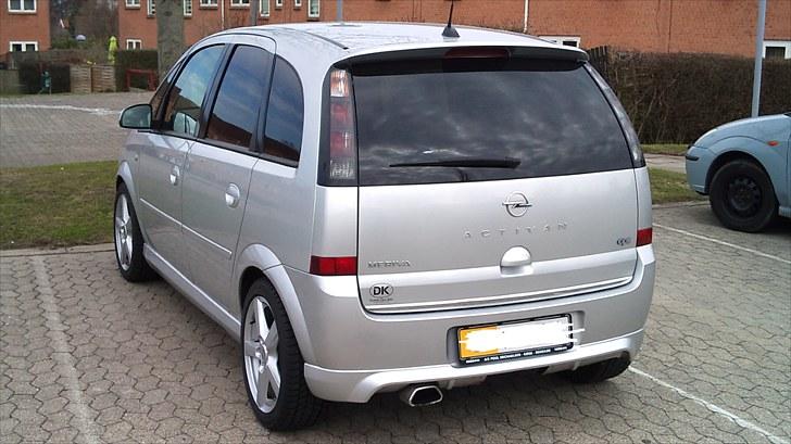 Opel Meriva OPC - Synes måske at de er lidt for brede de dæk billede 3