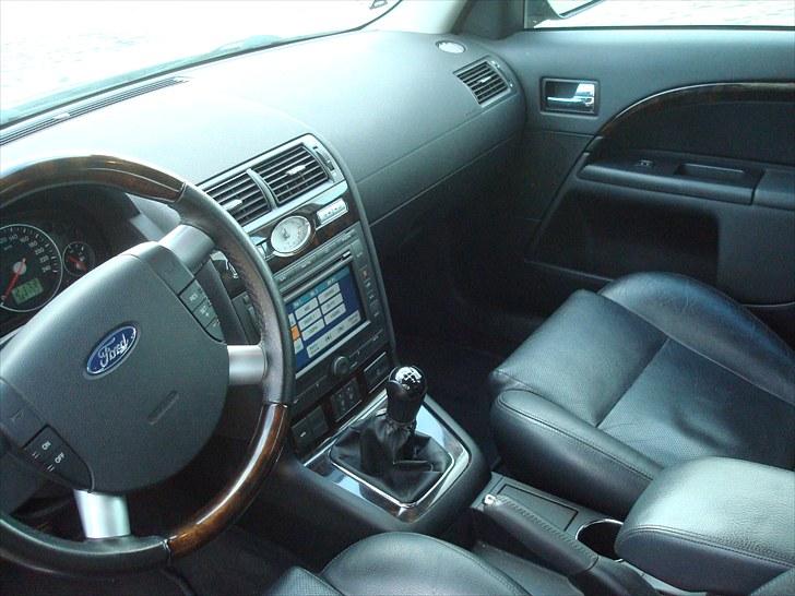 Ford Mondeo Ghia X billede 3