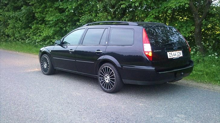 Ford Mondeo Ghia X - tonet ruder 35%foran og 20%bagi  billede 2