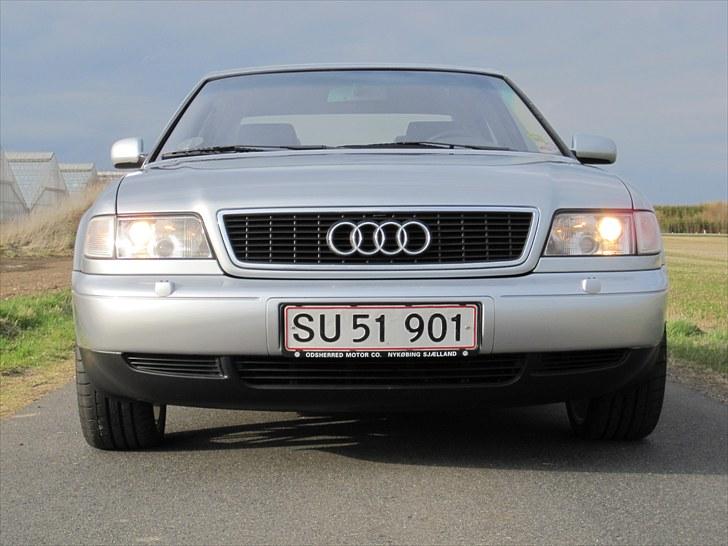 Audi A8 4,2 V8 Quattro billede 2