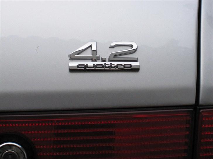 Audi A8 4,2 V8 Quattro billede 4