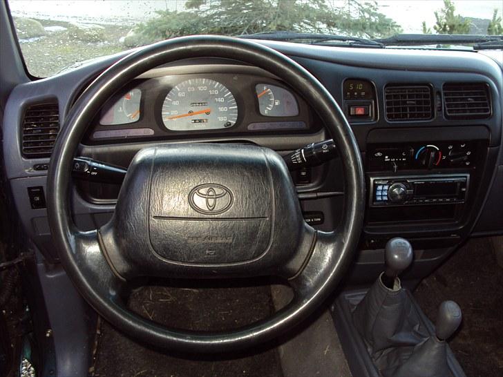 Toyota Hilux 2.4TD (solgt) billede 6