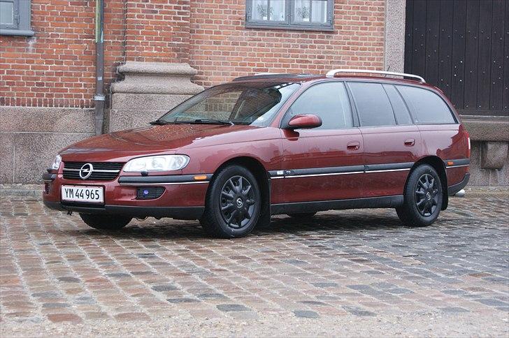 Opel Omega B Caravan  billede 2