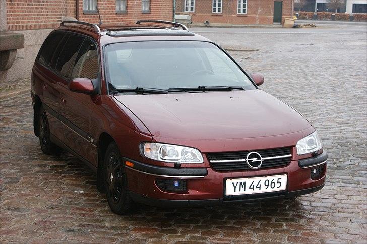 Opel Omega B Caravan  billede 4