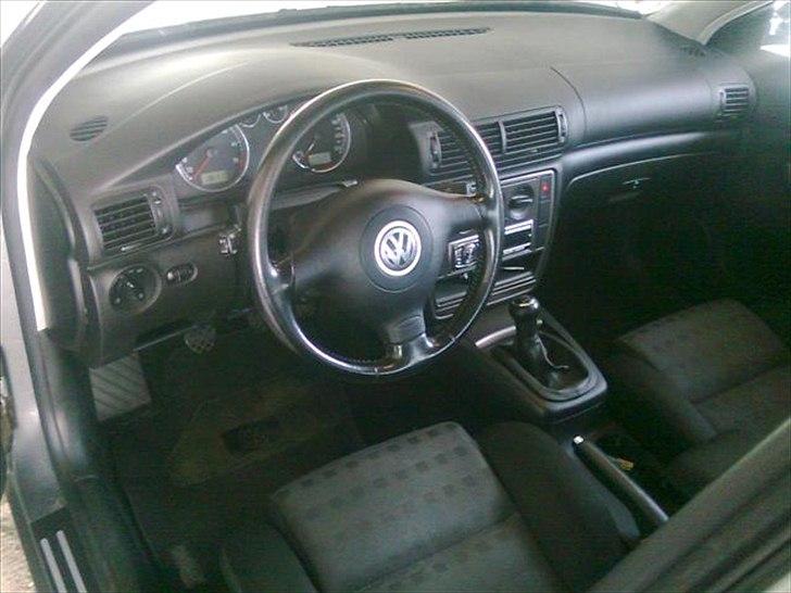 VW --Passat 1,8T Trendline-- billede 14