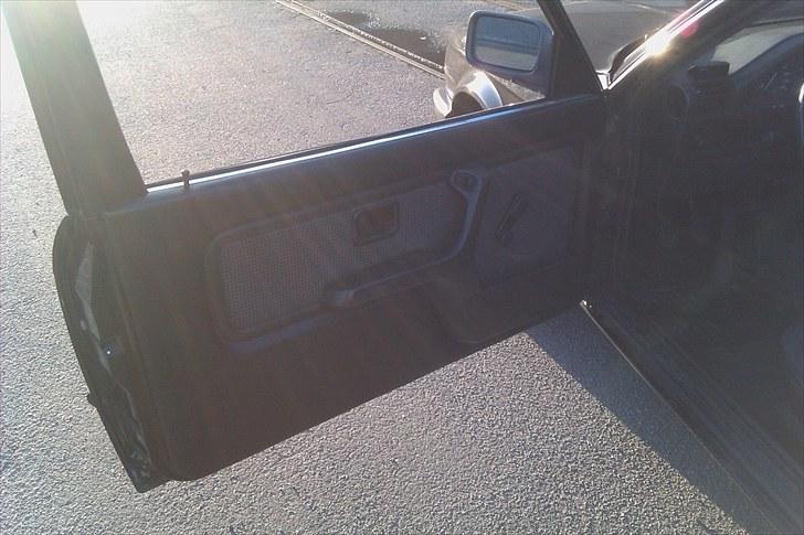 BMW E30 320i SOLGT billede 5