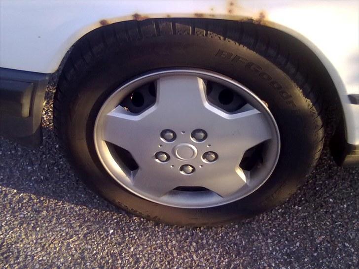 Mercedes Benz 190E SOLGT billede 6