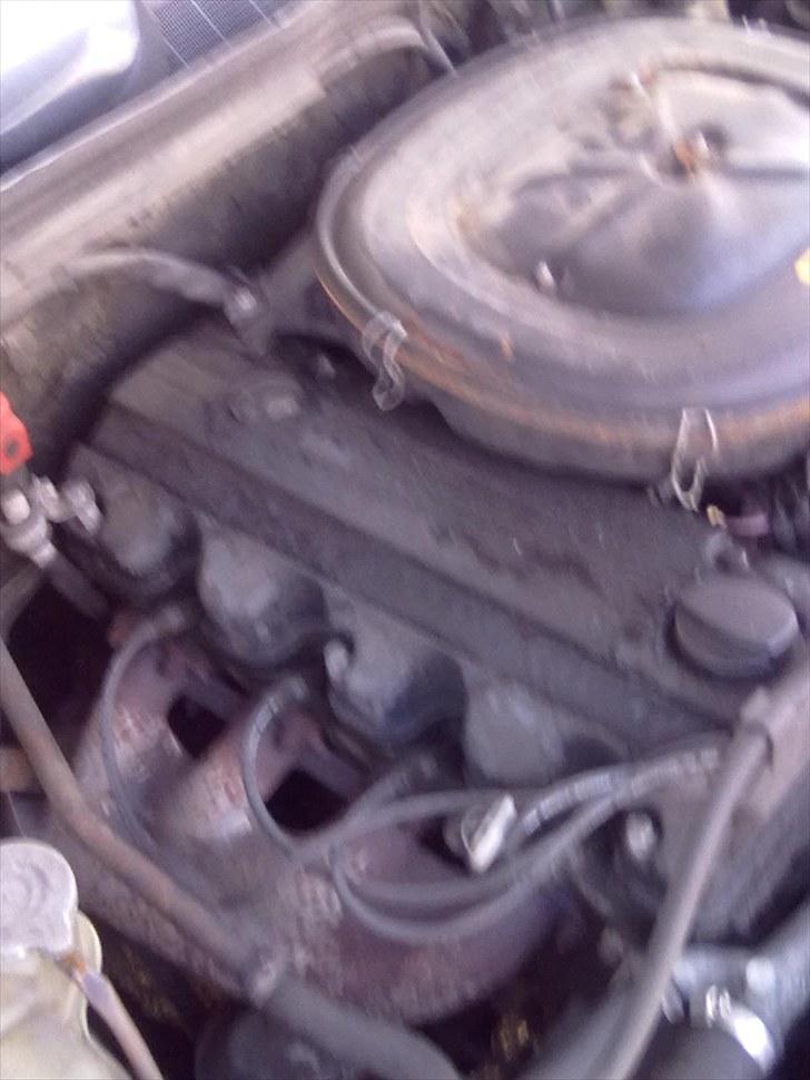 Mercedes Benz 190E SOLGT billede 10