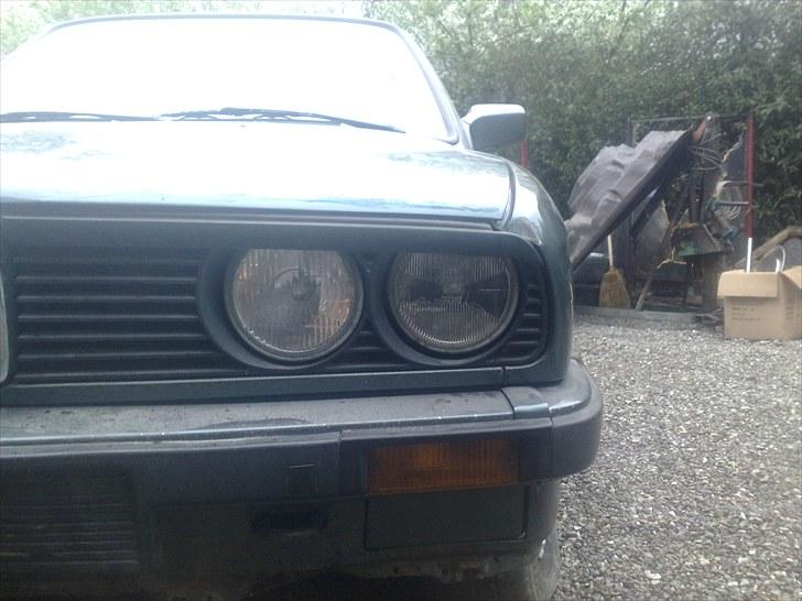 BMW 320i coupe projekt billede 7