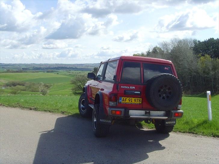 Nissan patrol gr billede 17