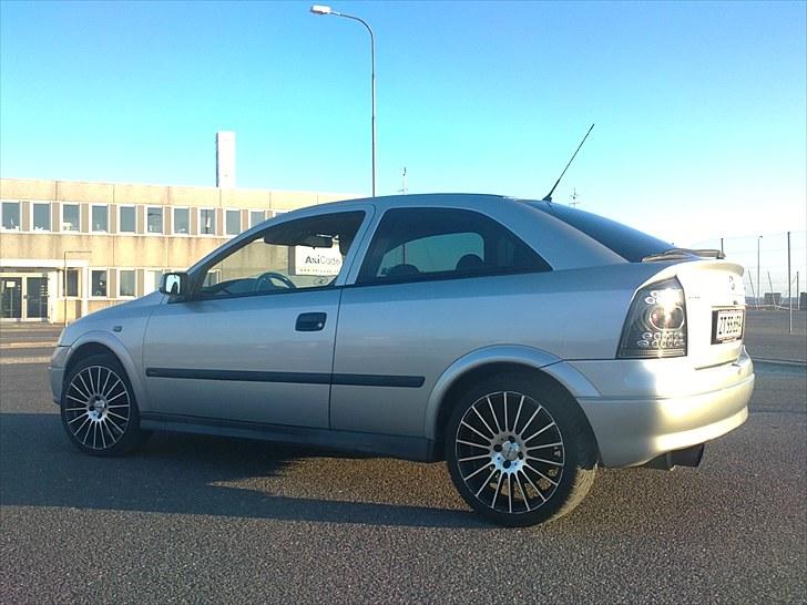 Opel Astra Sport 1.6 16V SOLGT! billede 16