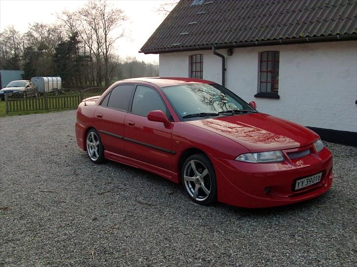 Mitsubishi Carisma 1,8 GDI billede 1