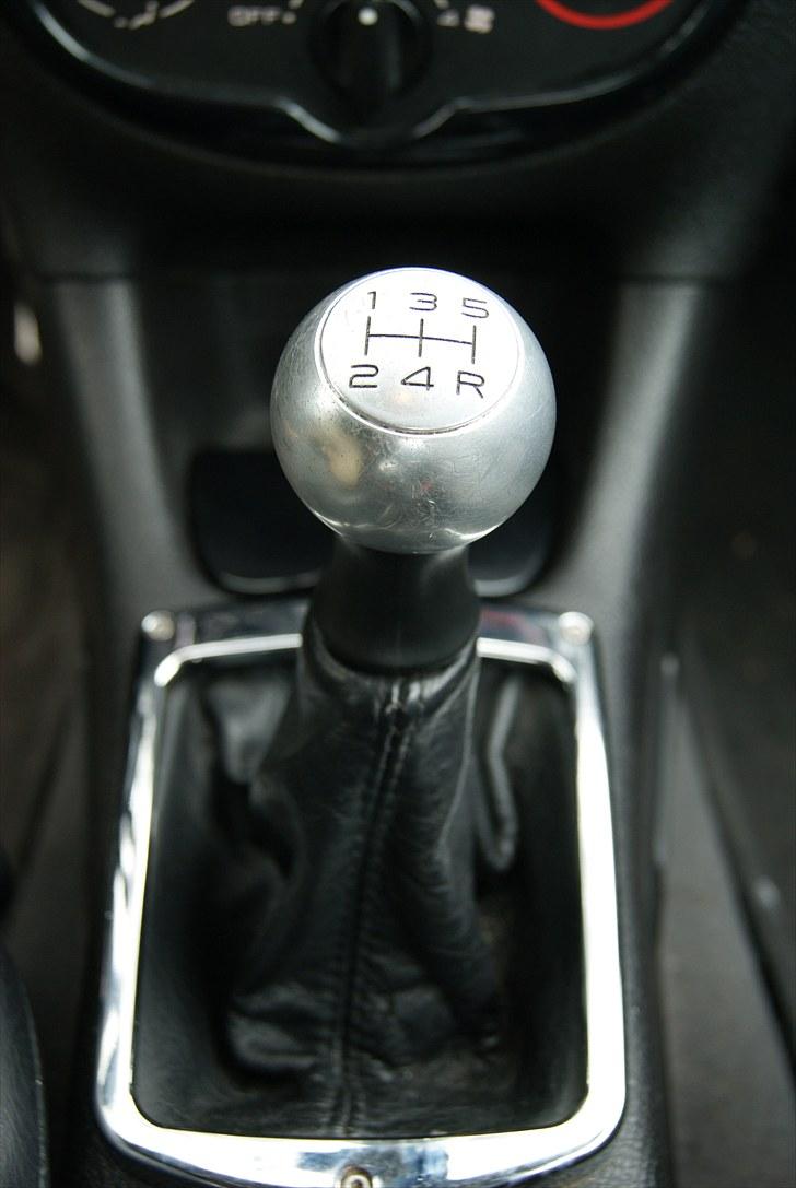 Peugeot 206 GTI TS4 Solgt - GTI gearknop billede 5