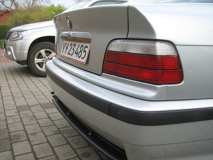 BMW E36 320i Coupe SOLGT billede 14