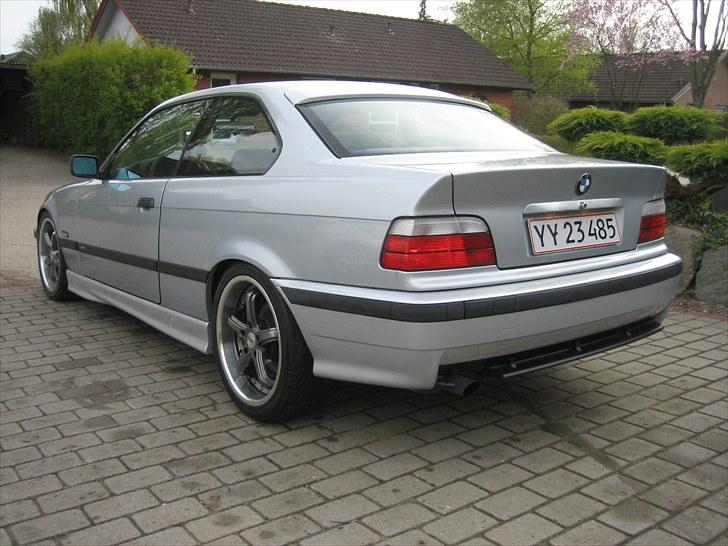 BMW E36 320i Coupe SOLGT billede 16