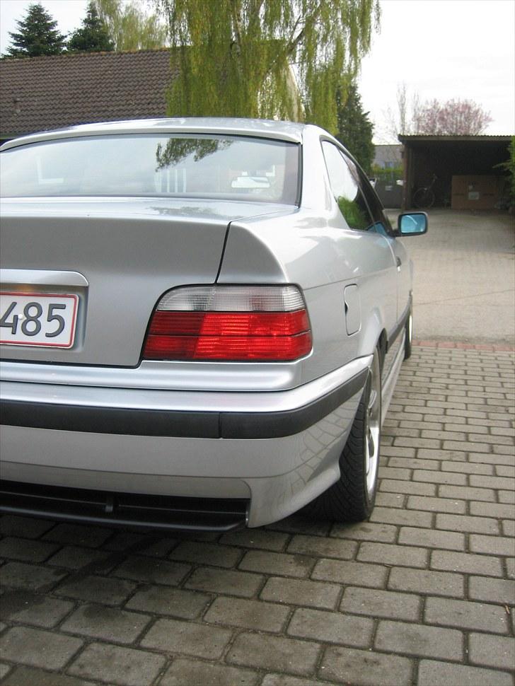 BMW E36 320i Coupe SOLGT billede 17